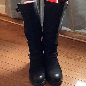 Tamaris black knee high leather/suede boots sz 40 (US 9)